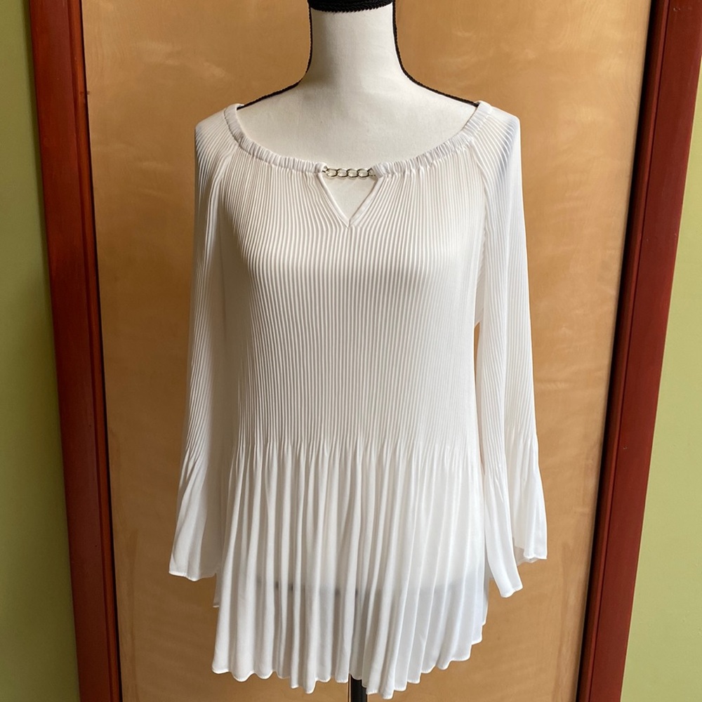 Sami & Jo White Pleated Blouse